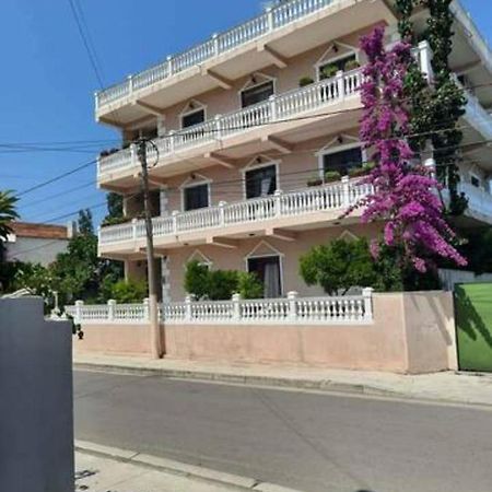 Vila Lika Durres Luaran gambar