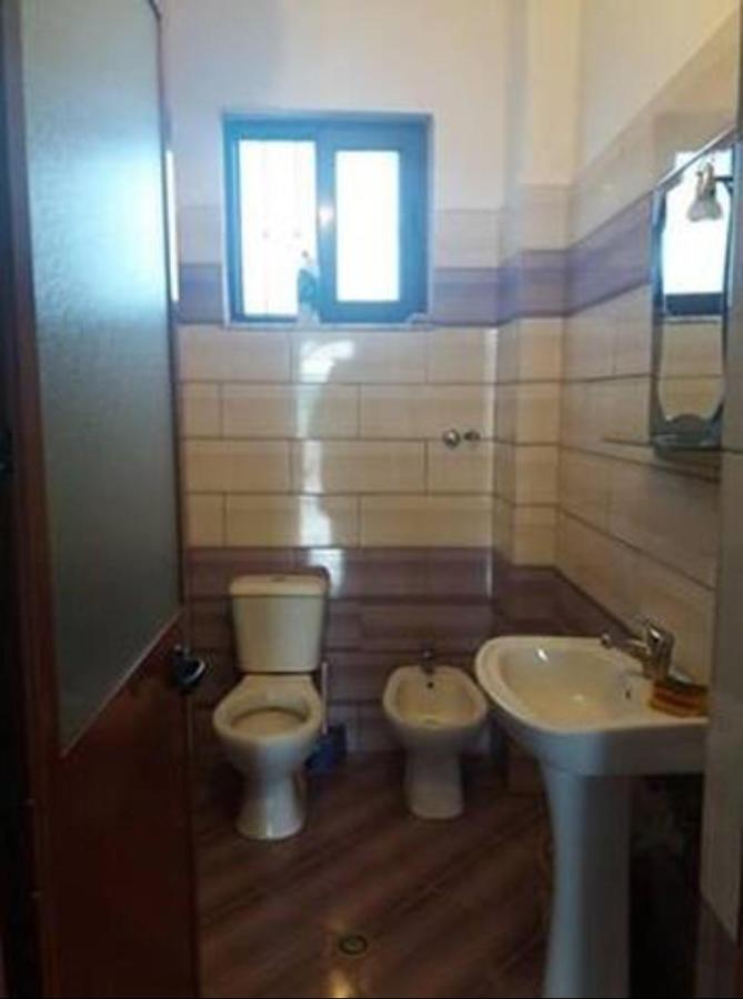 Vila Lika Durres Luaran gambar